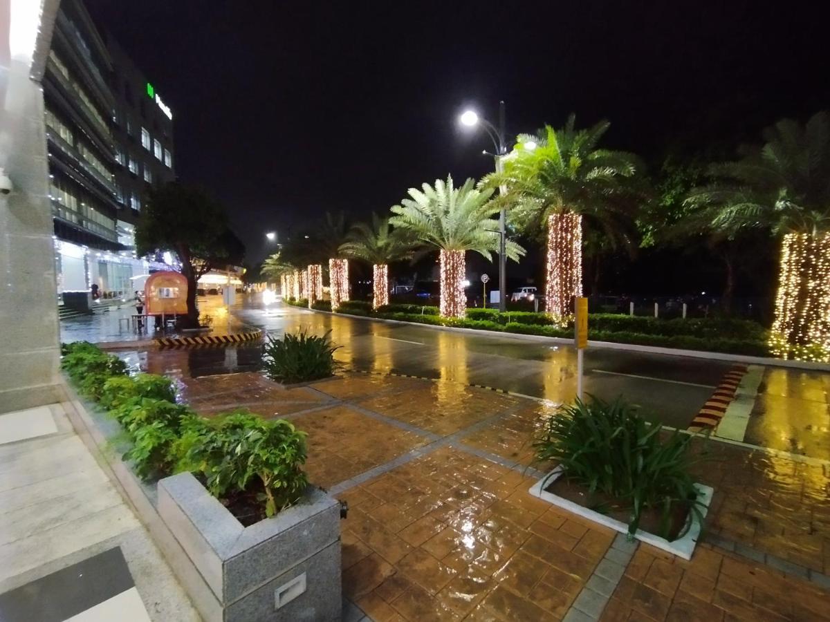 Mactan Newtown Seaview Condo By Fjcivo Lapu-Lapu City Exterior photo